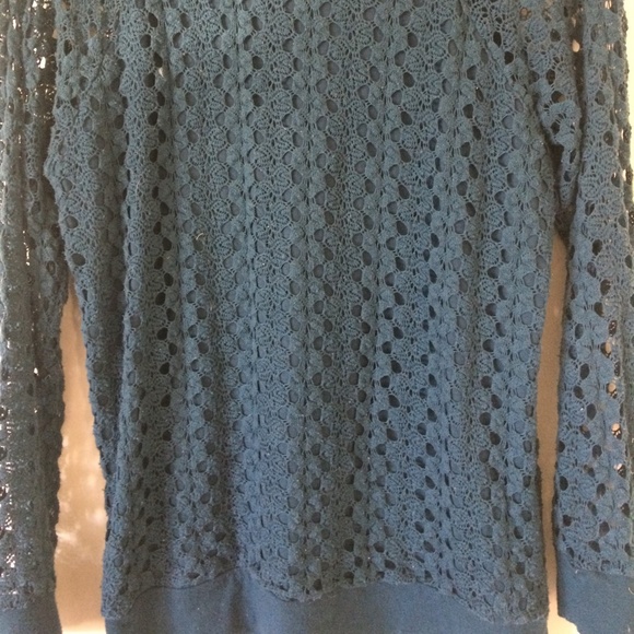 Crochet lace Sweatshirt - Picture 2 of 7